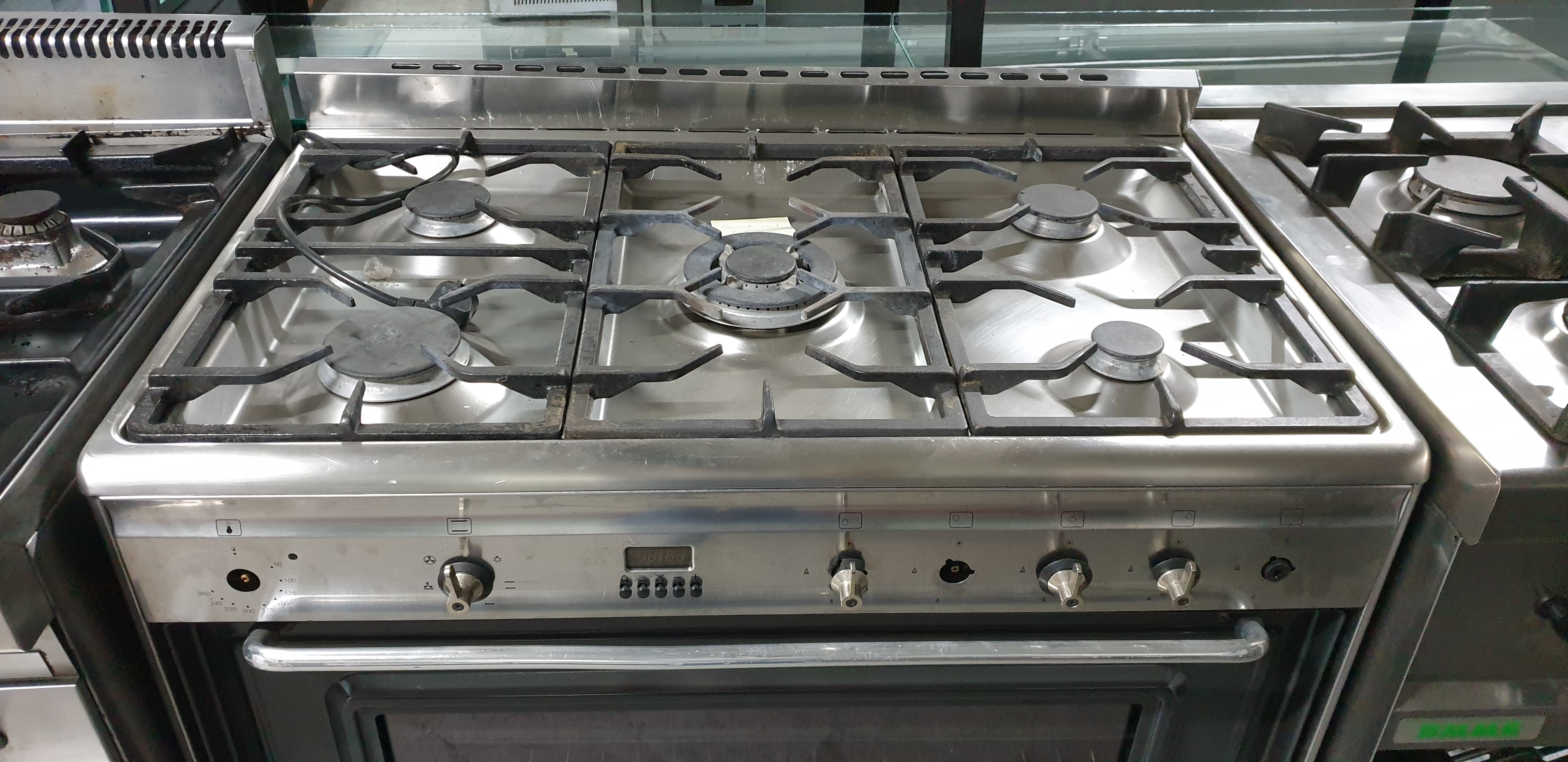 Gasfornuis met oven Gasfornuis met oven