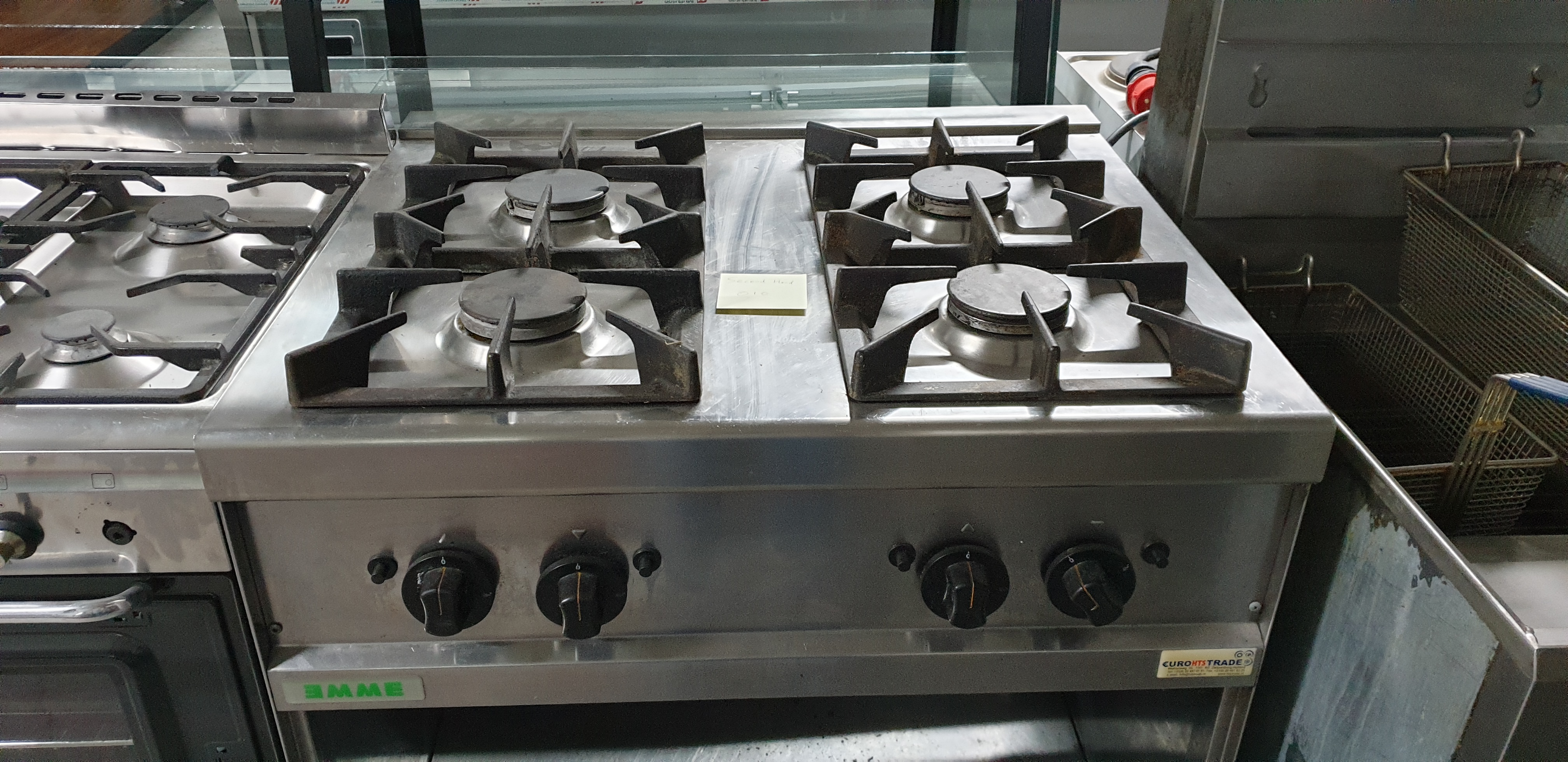 Gasfornuis met onderstel Gasfornuis met onderstel