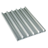 Plaat in aluminium 600x400xh38 mm, geperforeerd-geribd Plaat in aluminium 600x400xh38 mm, geperforeerd-geribd