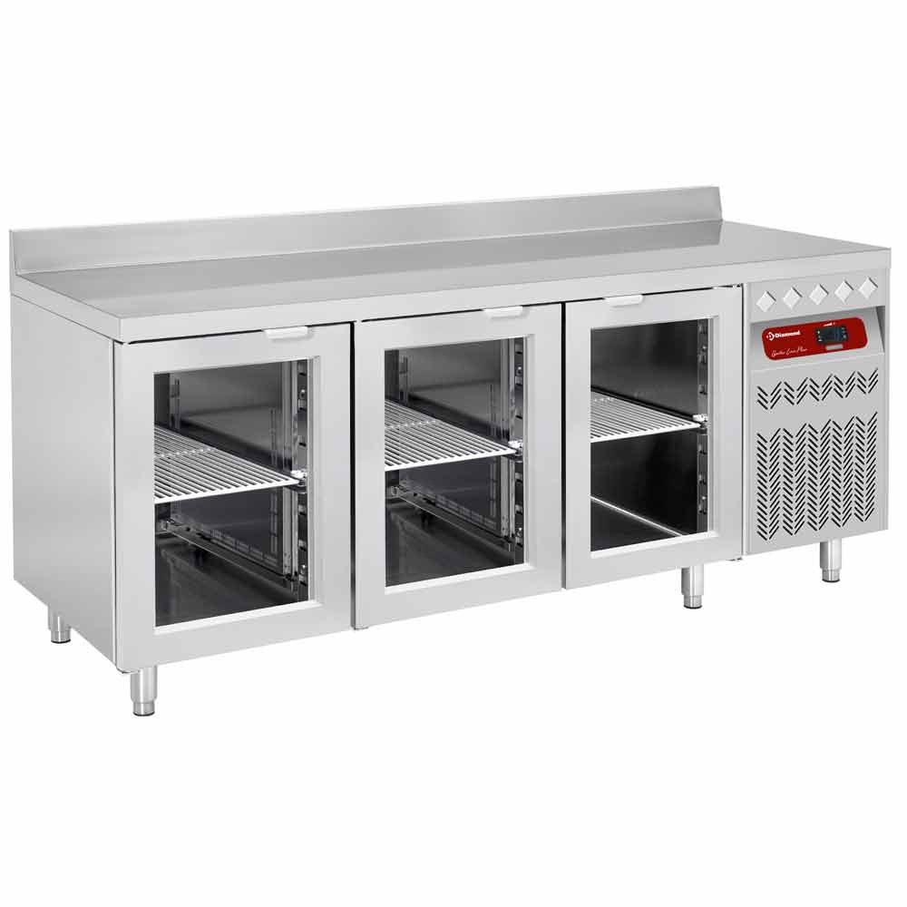 Wand- koeltafel geventileerd, 3 glazen deuren GN 1/1, 405 liter Wand- koeltafel geventileerd, 3 glazen deuren GN 1/1, 405 liter